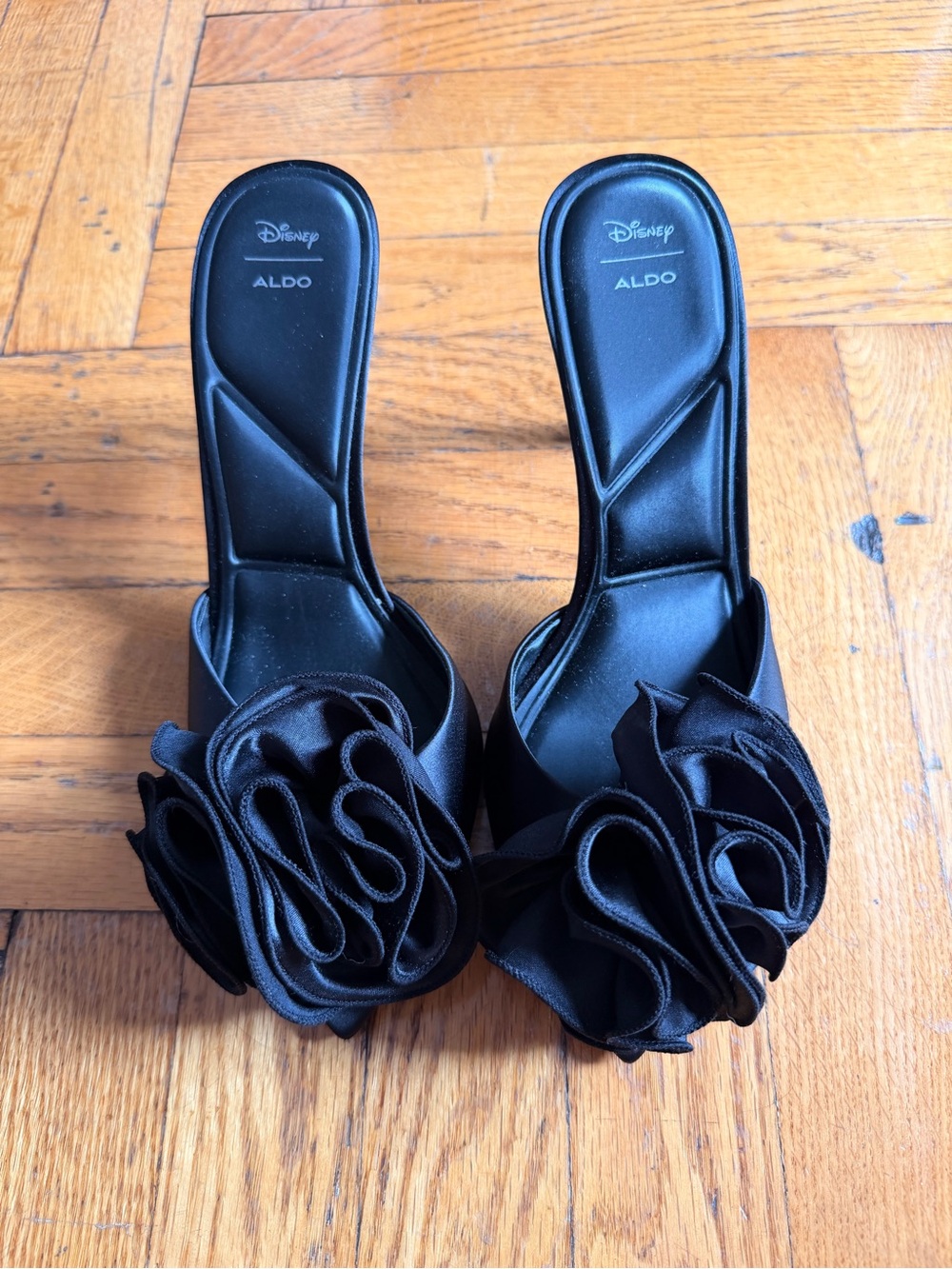 ALDO Disney Black Floral Slide Heels - sz 9